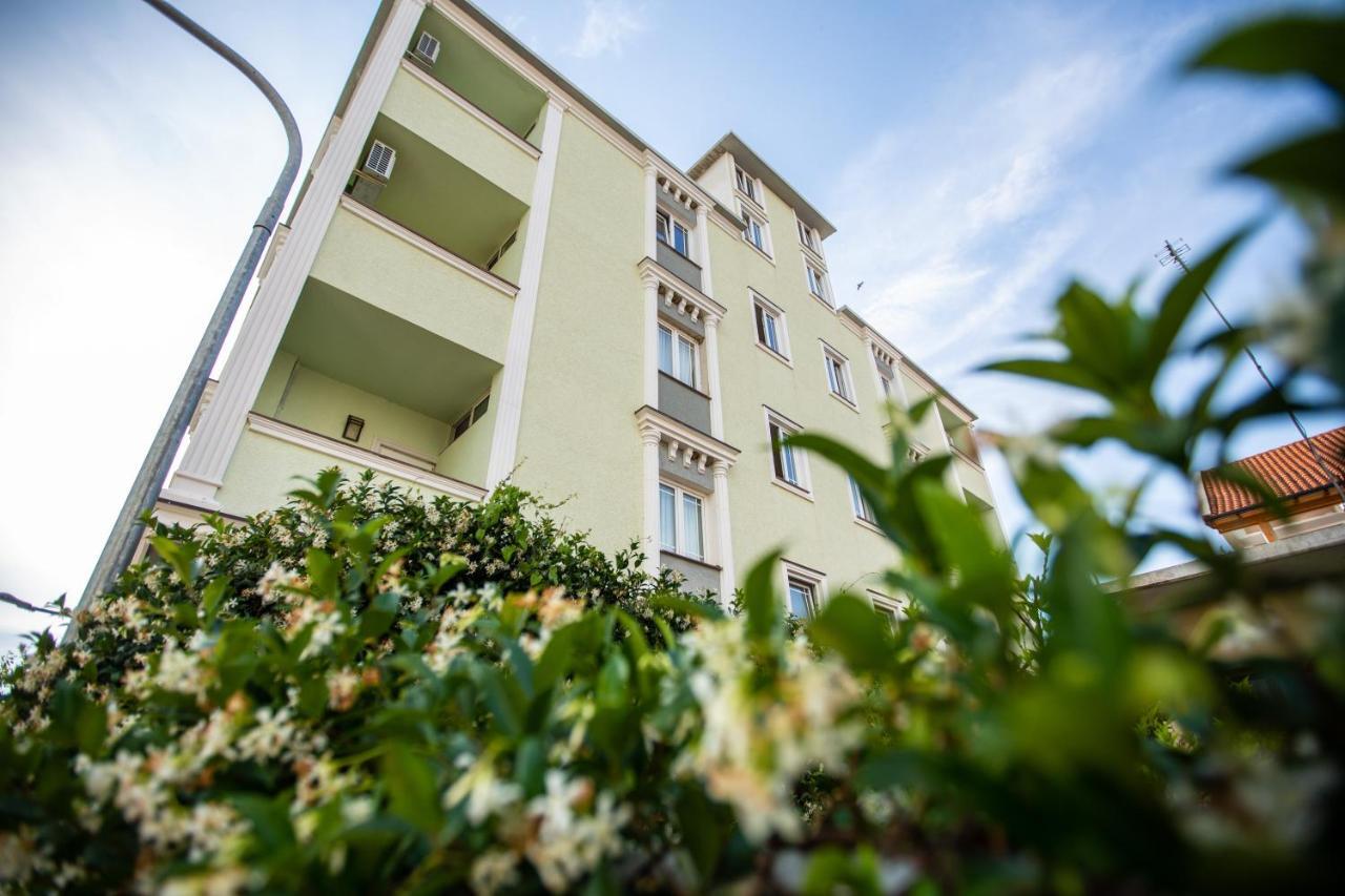 Velipoja Apartments Ngoại thất bức ảnh