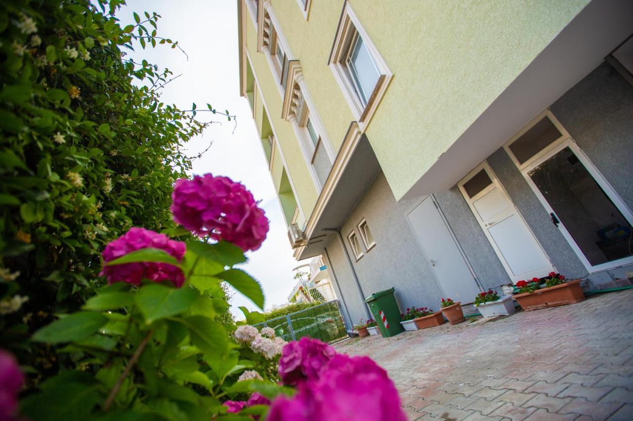 Velipoja Apartments Ngoại thất bức ảnh